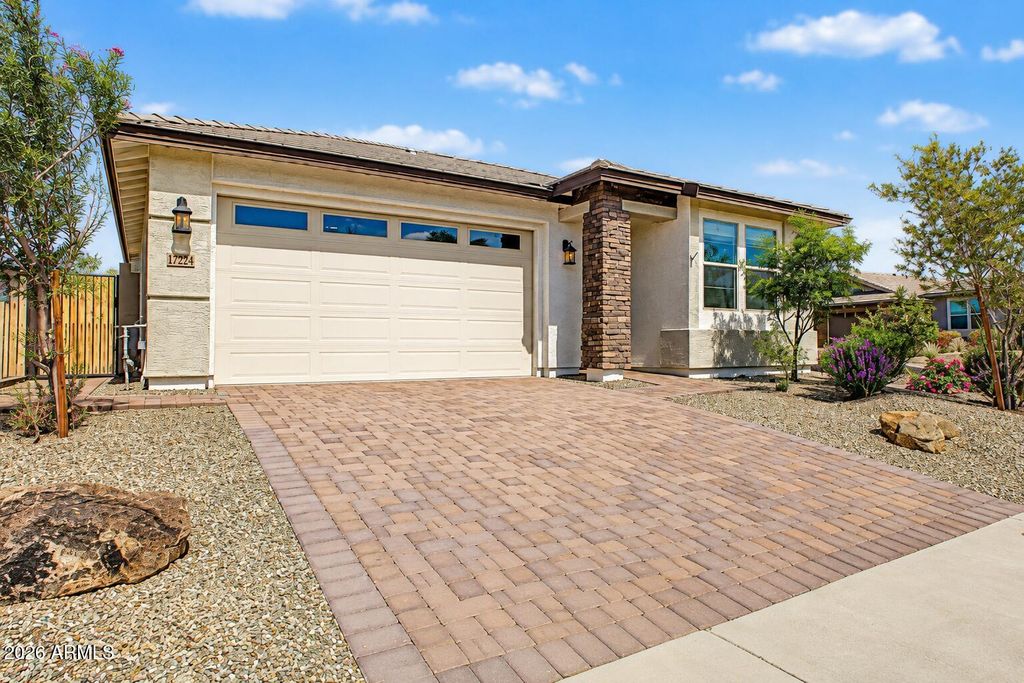 17224 W DESERT SAGE Drive, Goodyear, AZ 85338 — photo 2