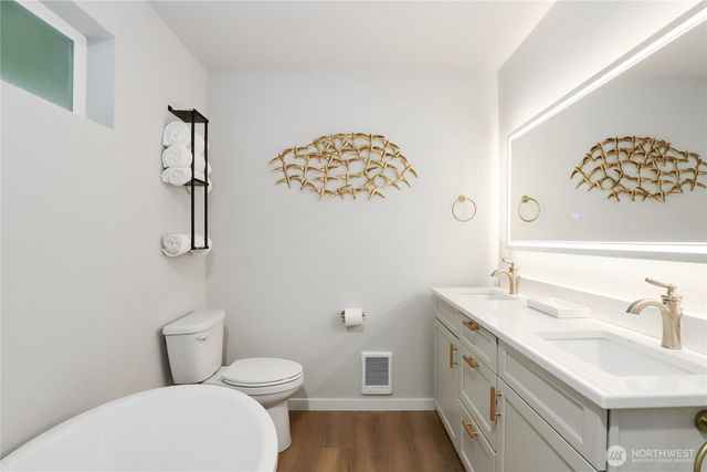 9365 Emerald Drive SE, Port Orchard, WA 98367