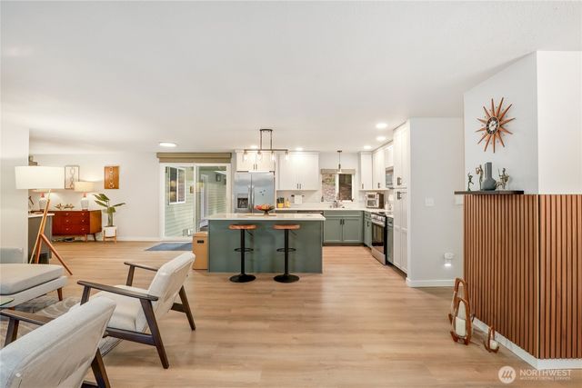 9365 Emerald Drive SE, Port Orchard, WA 98367