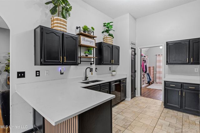 10009 Lacey Drive, Olive Branch, MS 38654