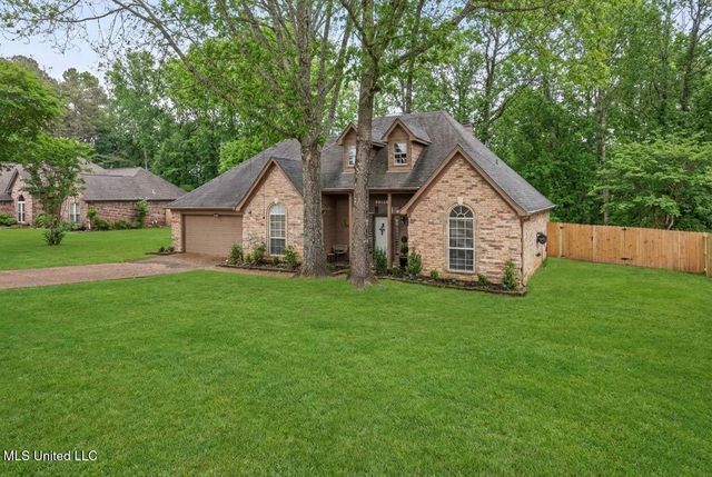 10009 Lacey Drive, Olive Branch, MS 38654