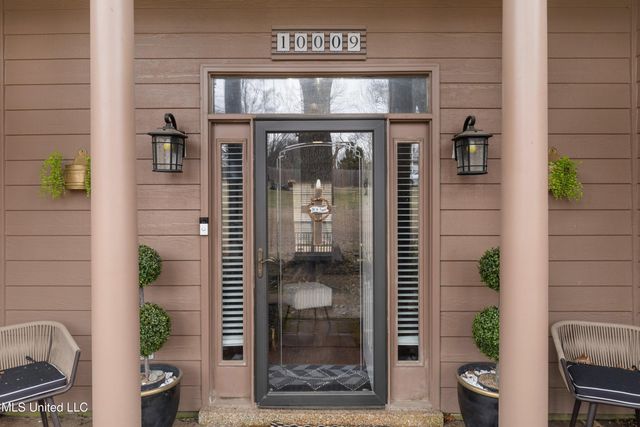 10009 Lacey Drive, Olive Branch, MS 38654