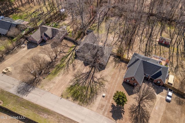 10009 Lacey Drive, Olive Branch, MS 38654