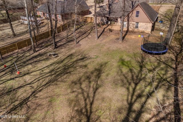 10009 Lacey Drive, Olive Branch, MS 38654