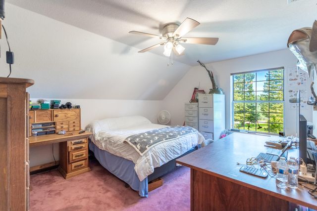 8826 Heritage Court, Redding, CA 96001