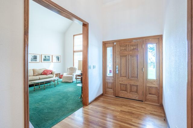 8826 Heritage Court, Redding, CA 96001