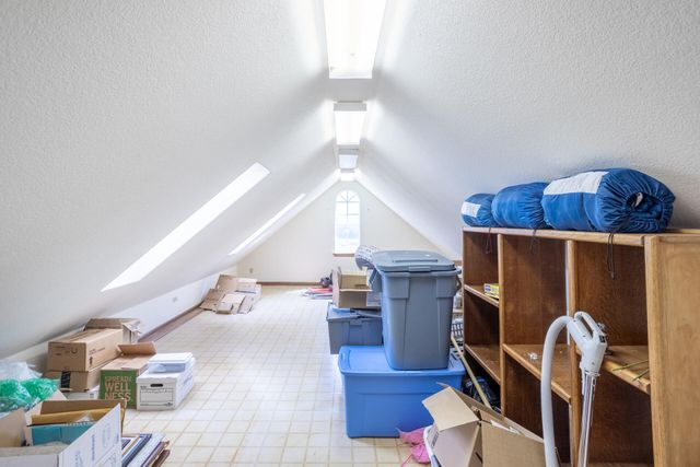 8826 Heritage Court, Redding, CA 96001