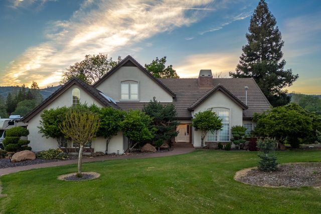 8826 Heritage Court, Redding, CA 96001