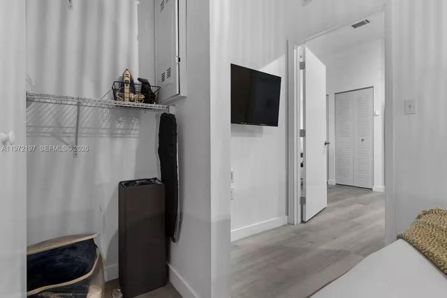 136 NW 26th St 405, Miami, FL 33127