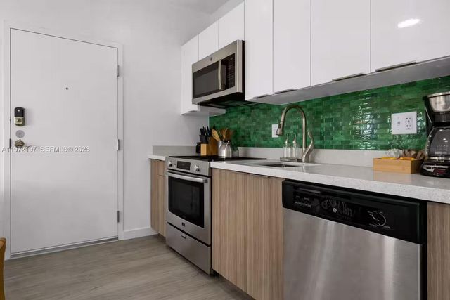 136 NW 26th St 405, Miami, FL 33127