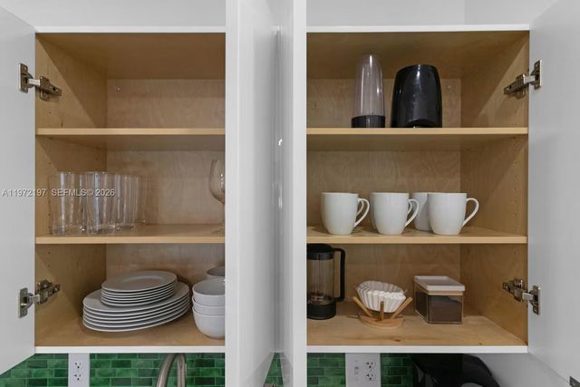 136 NW 26th St 405, Miami, FL 33127