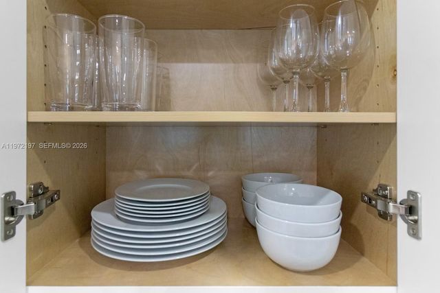 136 NW 26th St 405, Miami, FL 33127