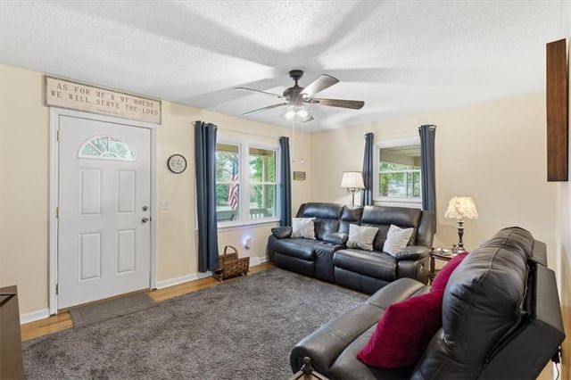 4682 Rockmart SE Road, Silver Creek, GA 30173