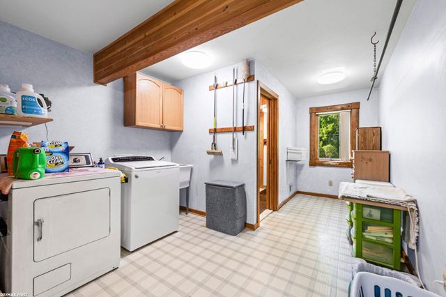 38661 Jahn Street, Livonia, MI 48152