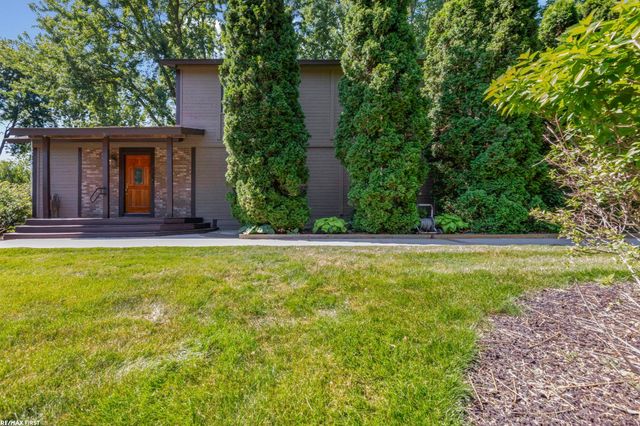 38661 Jahn Street, Livonia, MI 48152