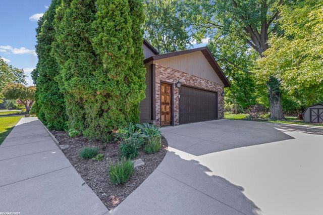 38661 Jahn Street, Livonia, MI 48152