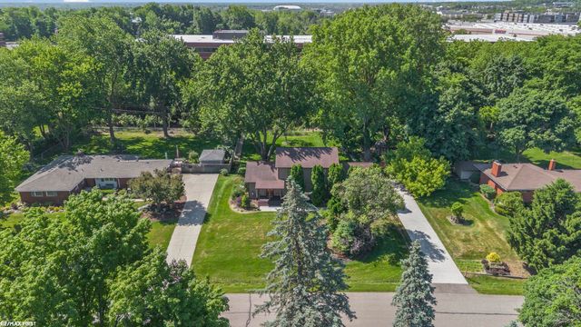 38661 Jahn Street, Livonia, MI 48152