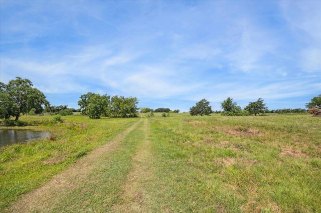 1011 Fm 2502 Road, Bellville, TX 77418