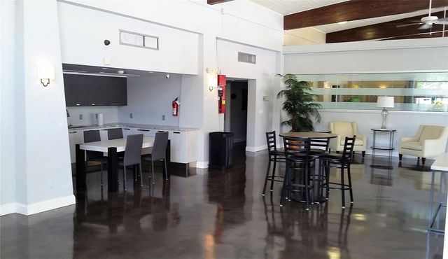 2700 COCONUT BAY LANE 1L, Sarasota, FL 34237