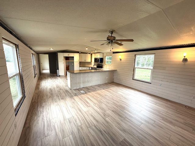 631 Allen Bridge Road, Woodruff, SC 29388