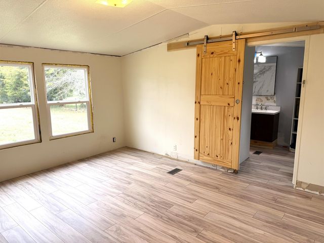 631 Allen Bridge Road, Woodruff, SC 29388