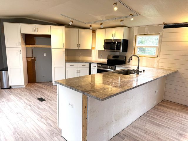 631 Allen Bridge Road, Woodruff, SC 29388