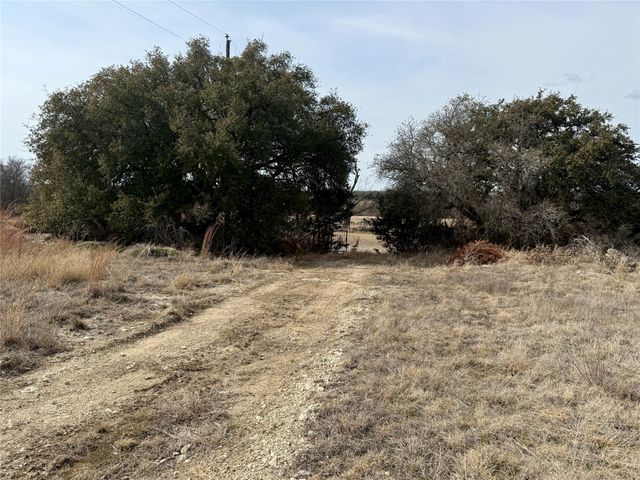 531 FM 1744, Carlton, TX 76436