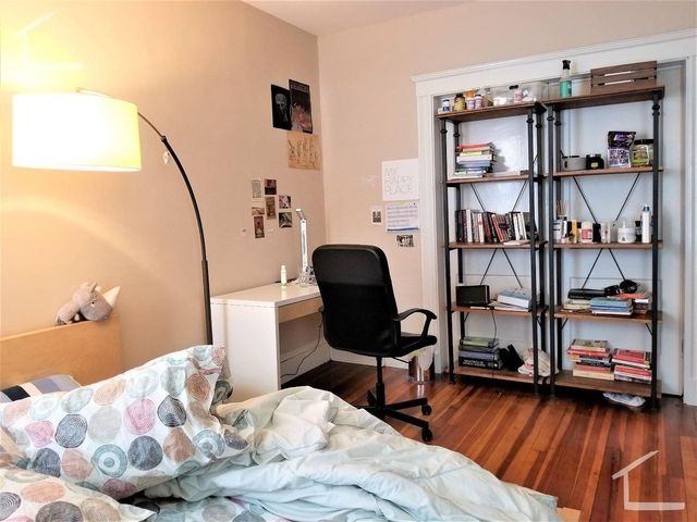 119 Browne St 2, Brookline, MA 02446