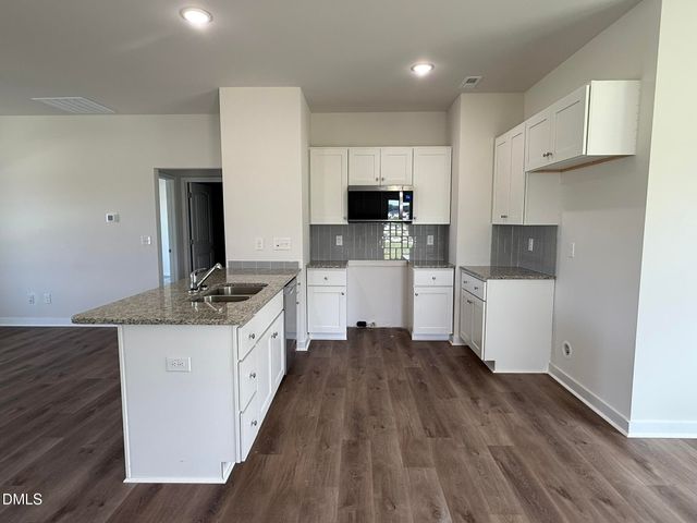 438 Barbour's Place Drive, Four Oaks, NC 27524