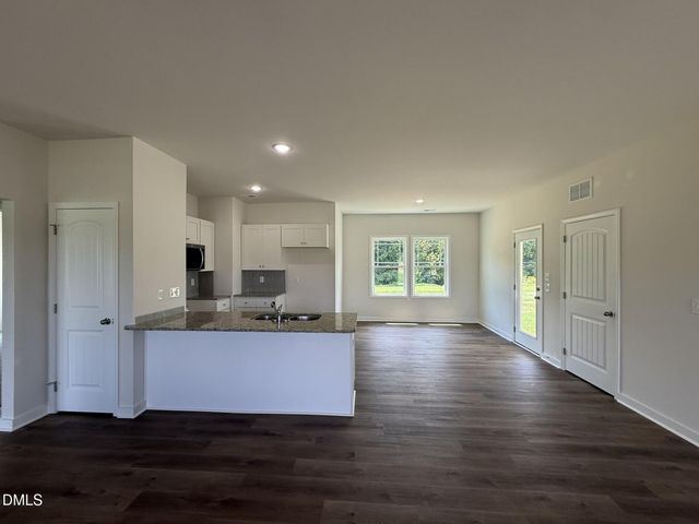 438 Barbour's Place Drive, Four Oaks, NC 27524