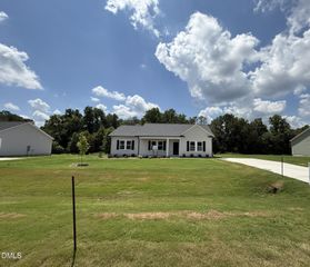 438 Barbour's Place Drive, Four Oaks, NC 27524
