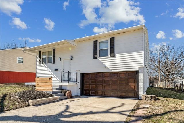 842 N Aztec Drive, Independence, MO 64056