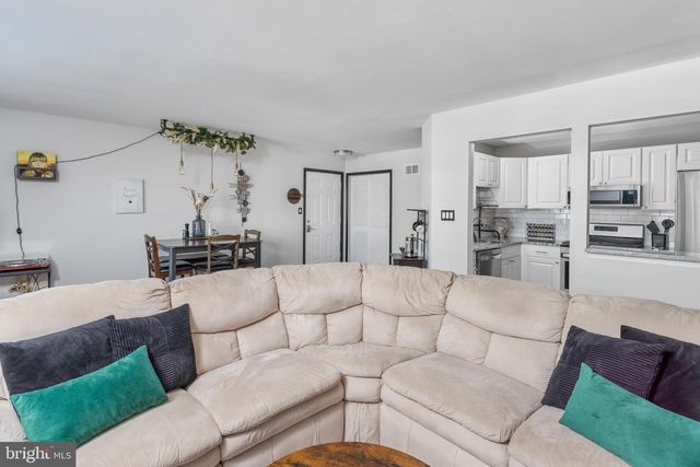 174 PINETREE COURT, Howell, NJ 07731