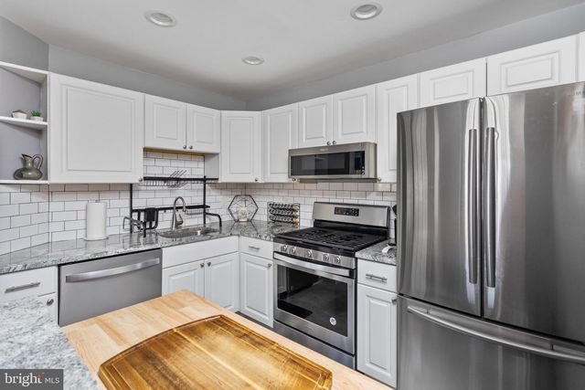 174 PINETREE COURT, Howell, NJ 07731