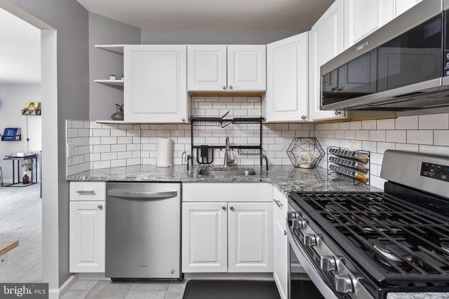 174 PINETREE COURT, Howell, NJ 07731