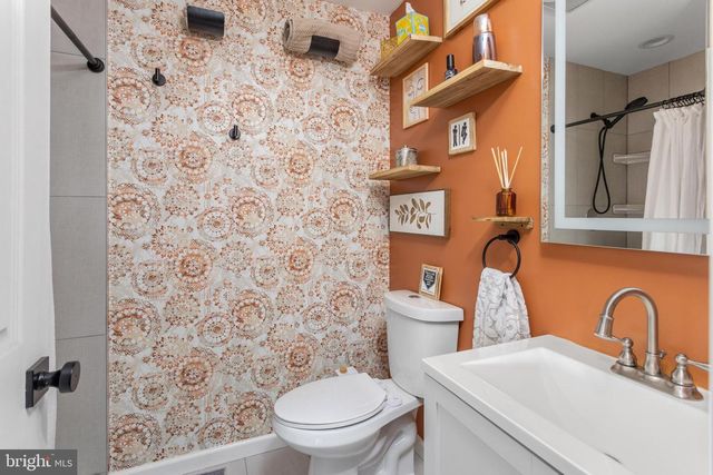 174 PINETREE COURT, Howell, NJ 07731