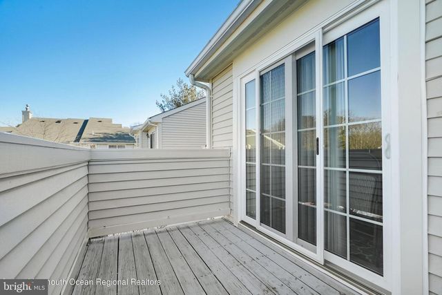 174 PINETREE COURT, Howell, NJ 07731