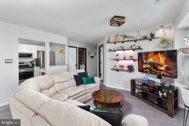 174 PINETREE COURT, Howell, NJ 07731