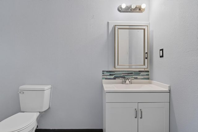 2863 Oleander Ave, Merced, CA 95340