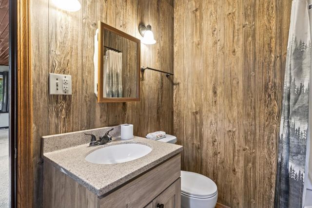 3472 NORTHWOOD ROAD, Suamico, WI 54313