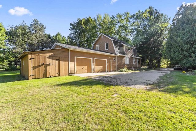 3472 NORTHWOOD ROAD, Suamico, WI 54313