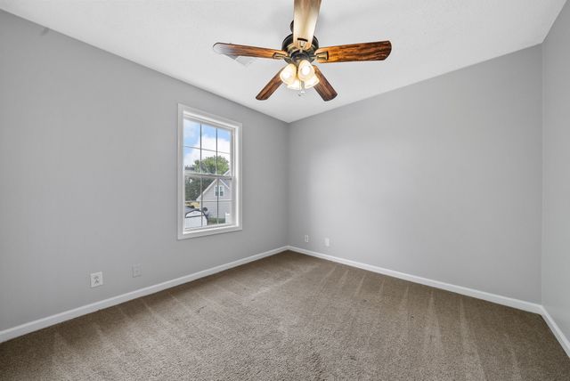 3851 Man O War Blvd, Clarksville, TN 37042