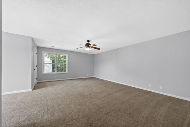 3851 Man O War Blvd, Clarksville, TN 37042