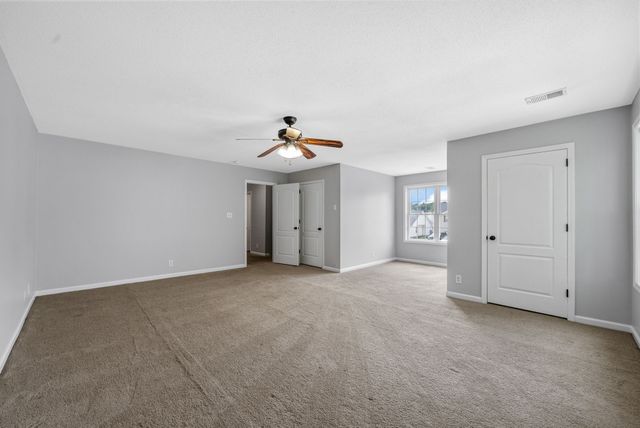 3851 Man O War Blvd, Clarksville, TN 37042