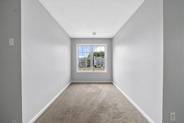 3851 Man O War Blvd, Clarksville, TN 37042