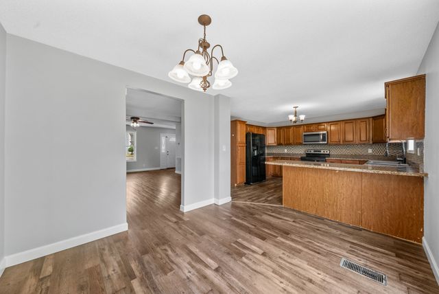 3851 Man O War Blvd, Clarksville, TN 37042