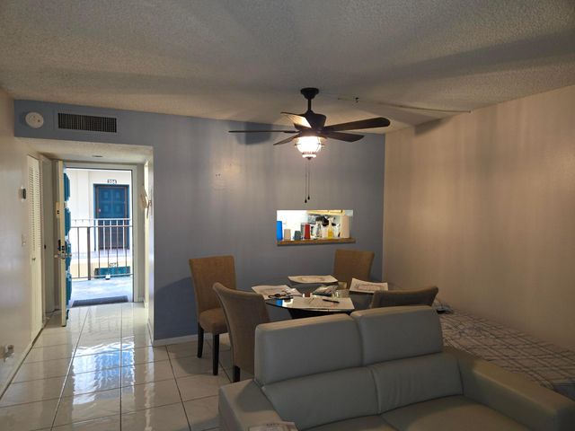5190 LAS VERDES Circle 209, Delray Beach, FL 33484