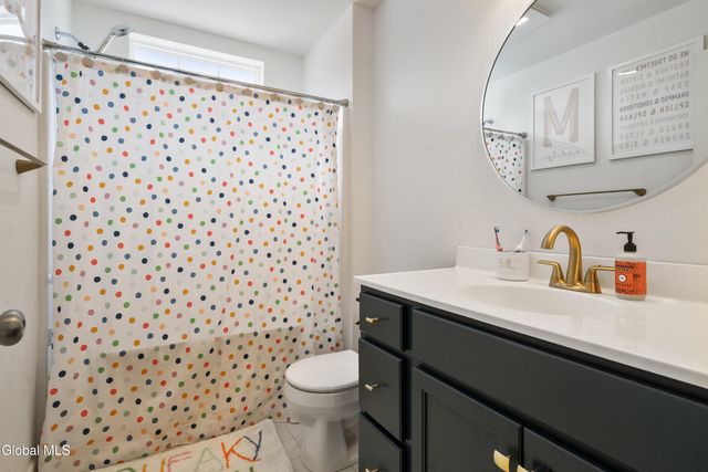 24 Winterberry Lane, Moreau, NY 12828