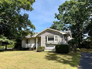1183 Dutton Street, New Bedford, MA 02745