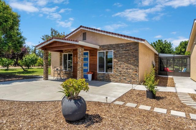 7595 Highway 43, Hanford, CA 93230